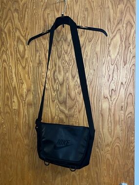Nike Black Matte Crossbody Messenger Bag